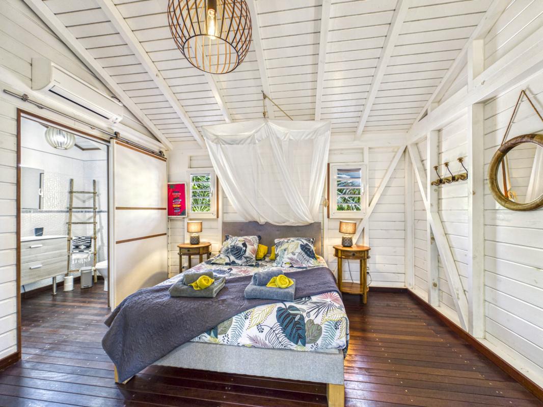 13.Location bungalow avec jacuzzi vue mer Deshaies Guadeloupe